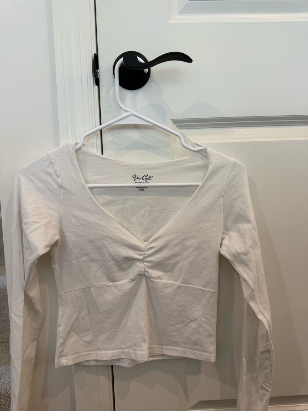 Brandy Melville Cream V-Neck Long Sleeve Ruched Front Top